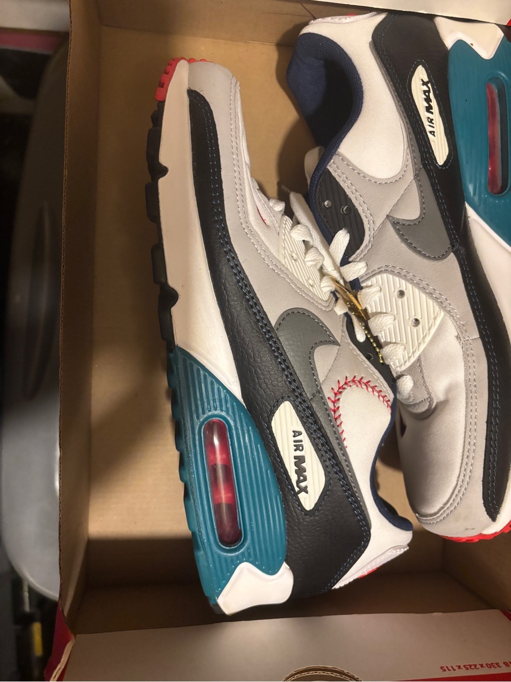 Men’s shoe